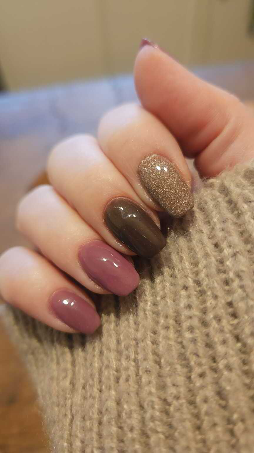 Nail polish manicure of shade Revel Wishbone, Revel Thankful,Revel Gather