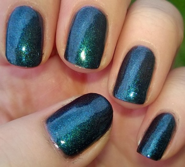 Nail polish swatch / manicure of shade essence Miss Universe