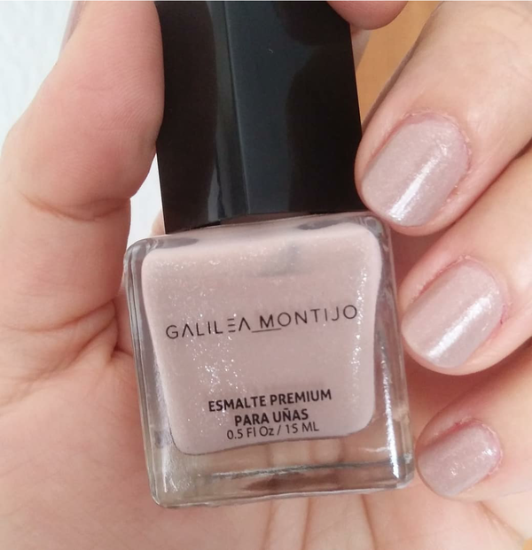 Nail polish swatch / manicure of shade Galilea Montijo 62 cantera