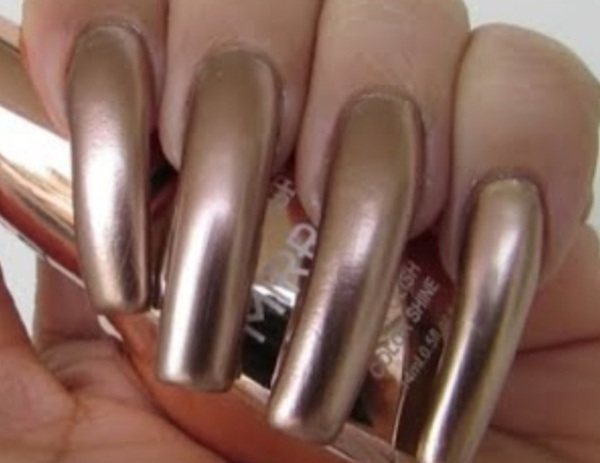 Nail polish swatch / manicure of shade Santee Champagne