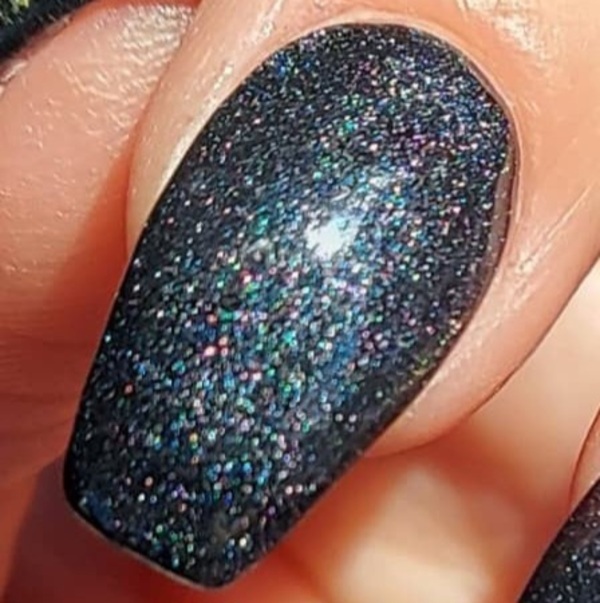 Nail polish swatch / manicure of shade Revel Speakeasy