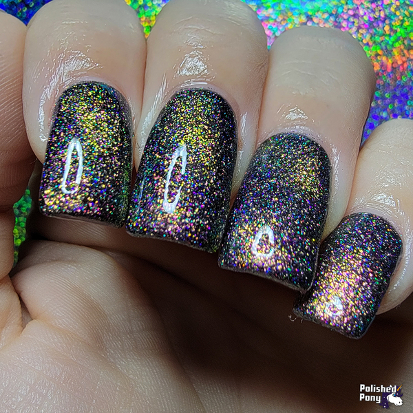 Nail polish swatch / manicure of shade Aurora Phenomenon