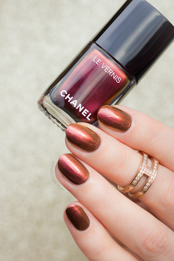 Nail polish swatch / manicure of shade Chanel Opulence