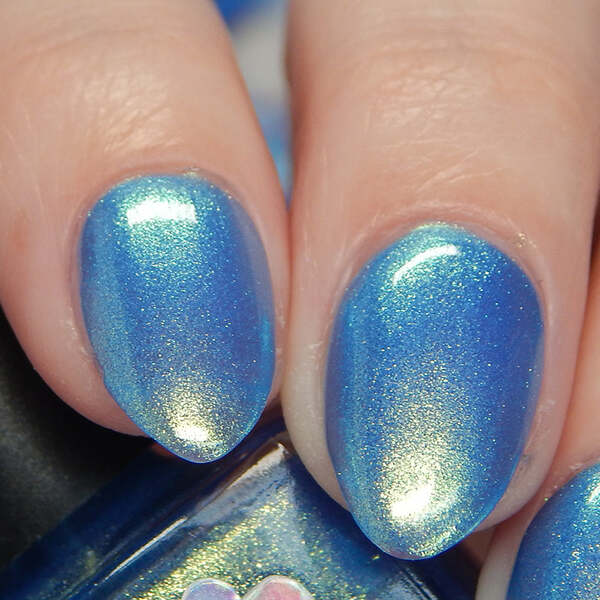 Nail polish swatch / manicure of shade Starbeam Bubbles