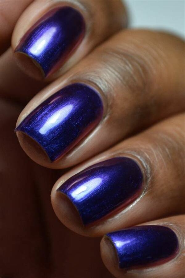 Nail polish swatch / manicure of shade Cirque Colors Ex Machina