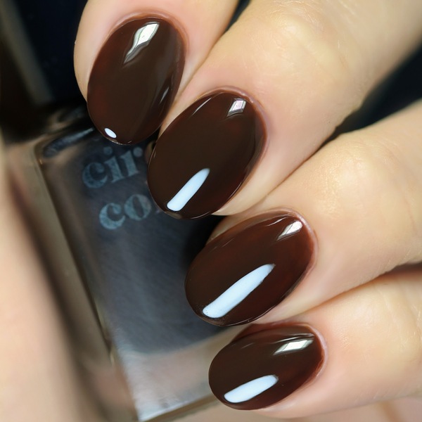 Nail polish swatch / manicure of shade Cirque Colors Walnut