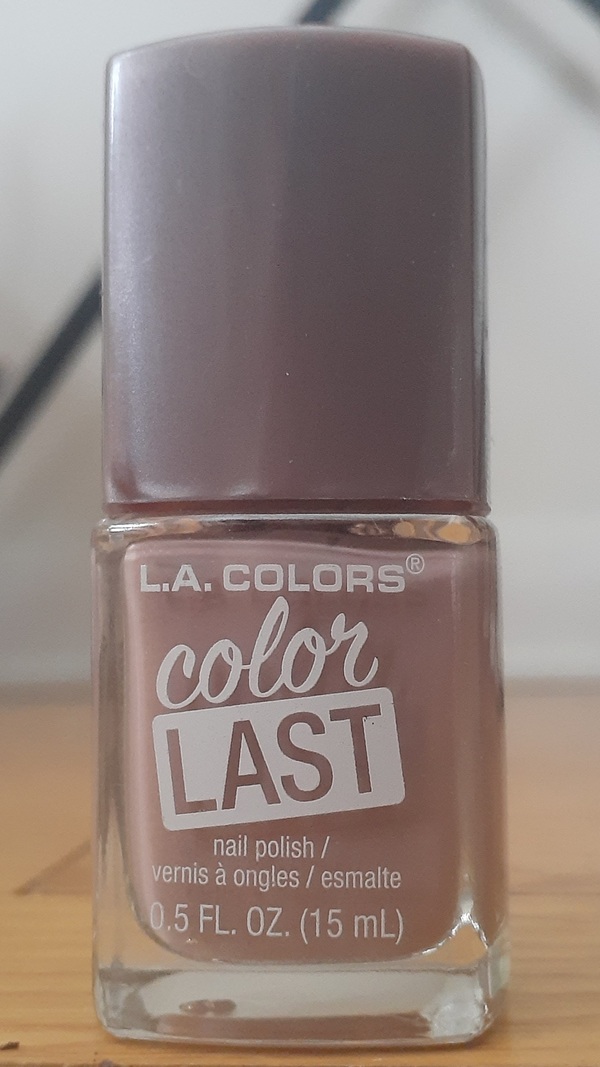 Nail polish swatch / manicure of shade L.A. Colors Friendship