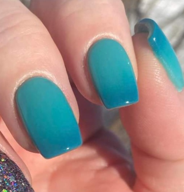 Nail polish swatch / manicure of shade Revel AC22-13