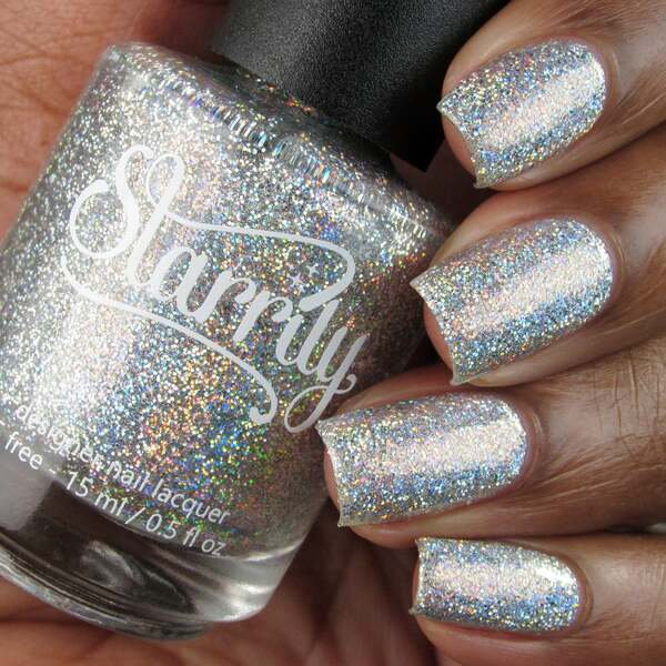 Nail polish swatch / manicure of shade Starrily Ultima