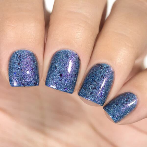 Nail polish swatch / manicure of shade Masura Jellyfish