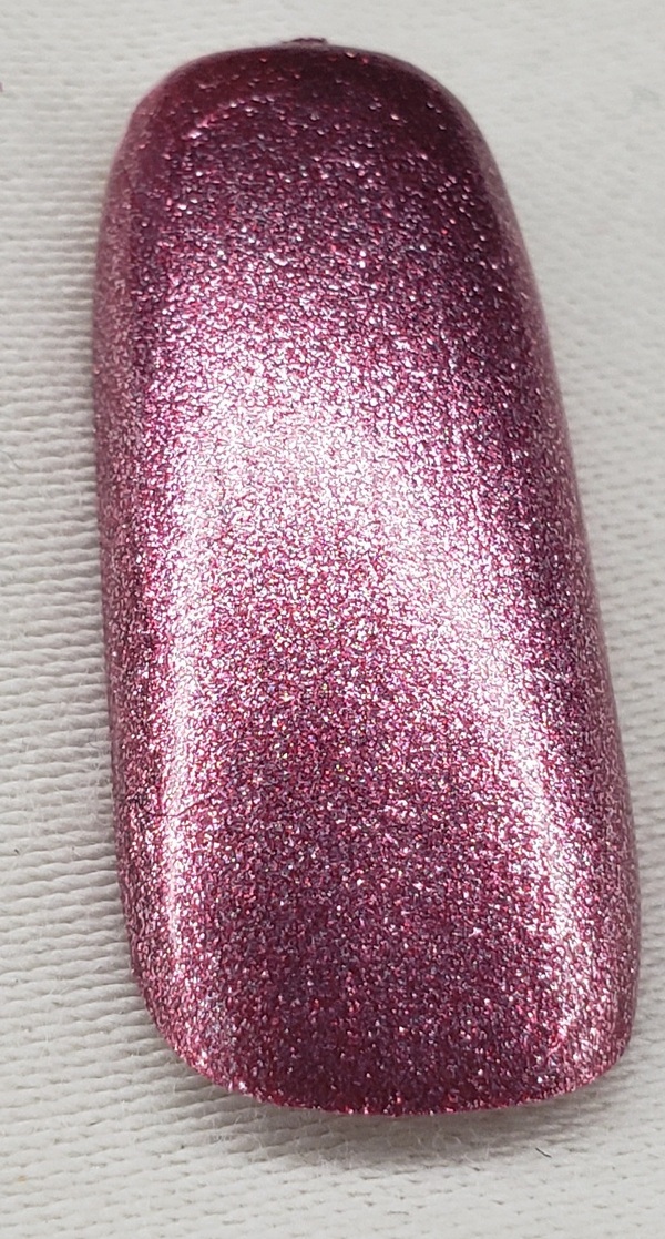 Nail polish swatch / manicure of shade Mineral Fusion Morgenite