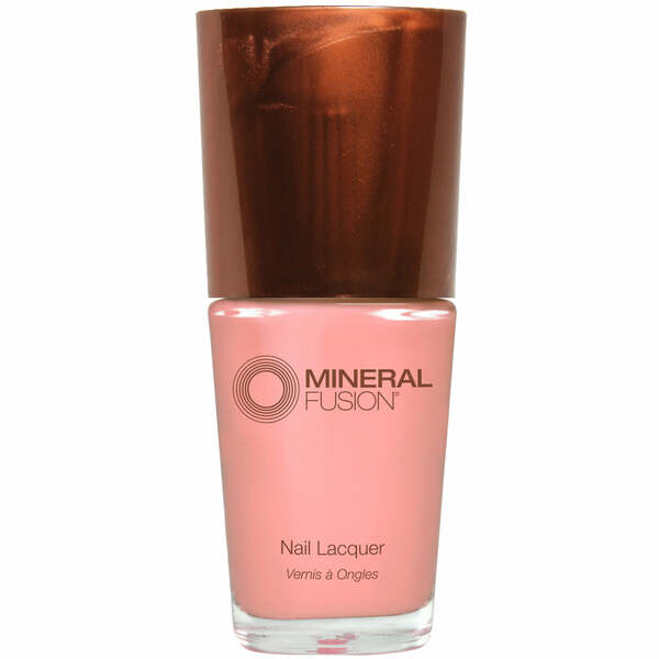 Nail polish swatch / manicure of shade Mineral Fusion Pink petals