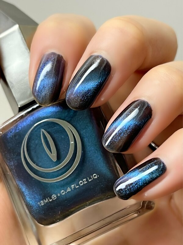 Nail polish swatch / manicure of shade Mooncat Deep Space