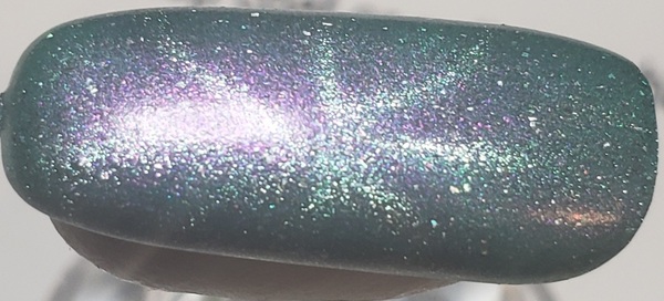 Nail polish swatch / manicure of shade Penelope Luz Divine Sky