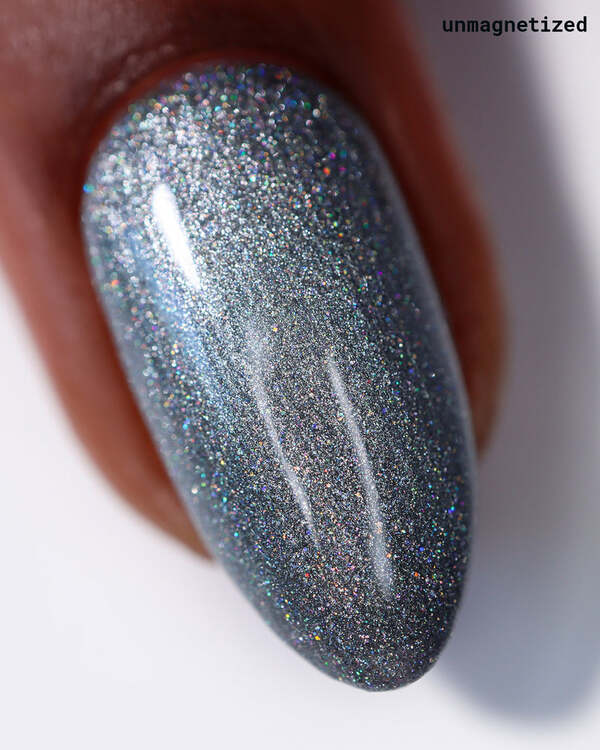 Nail polish swatch / manicure of shade Mooncat Death star