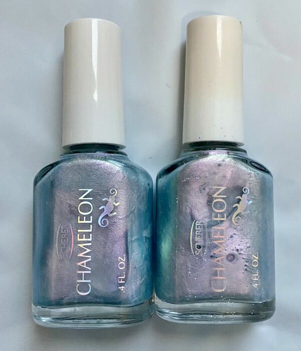 Nail polish swatch / manicure of shade Scherer Blue Frost